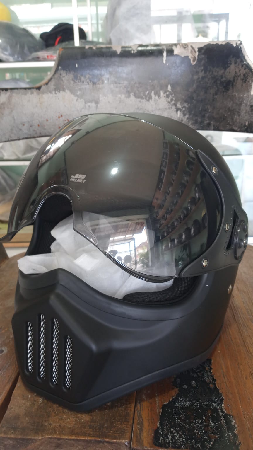 Cakil Matte Black - Motorcycle helmet - Rp 500.000